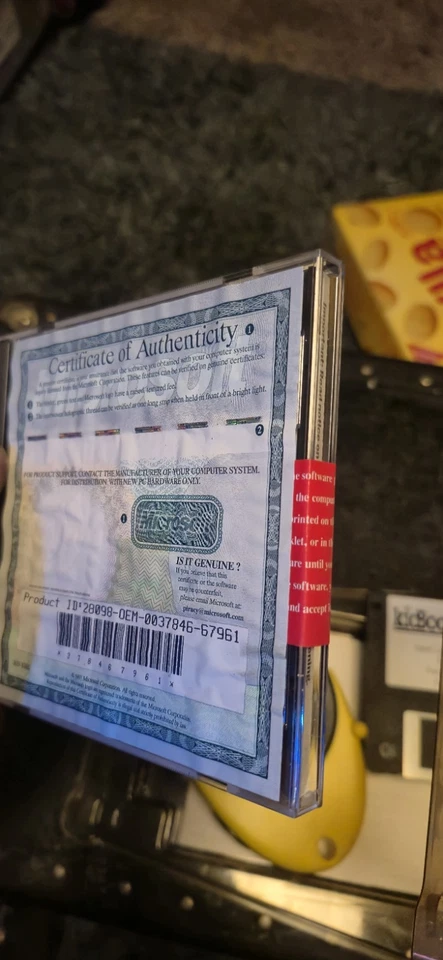 Microsoft "Certified Authentic" Kid board Inc. Floppy & CD Program From 1997 - Image 4 of 4