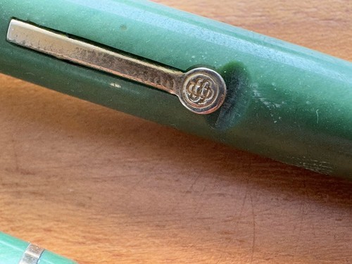 Conway Stewart 759 Green Vintage Fountain Pen - Picture 7 of 14