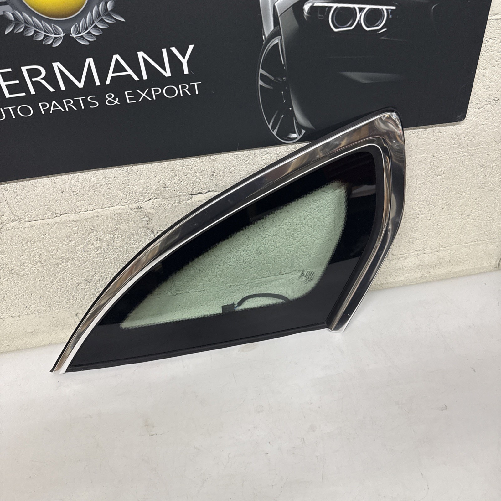 2016-23 BENTLEY BENTAYGA REAR LEFT GLASS QUARTER VENT WINDOW 36A845297#3320