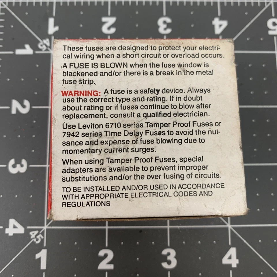 LEVITON 20 AMP Plug Fuses Time Delay 7942-20 Box of 4 - Image 4 of 4