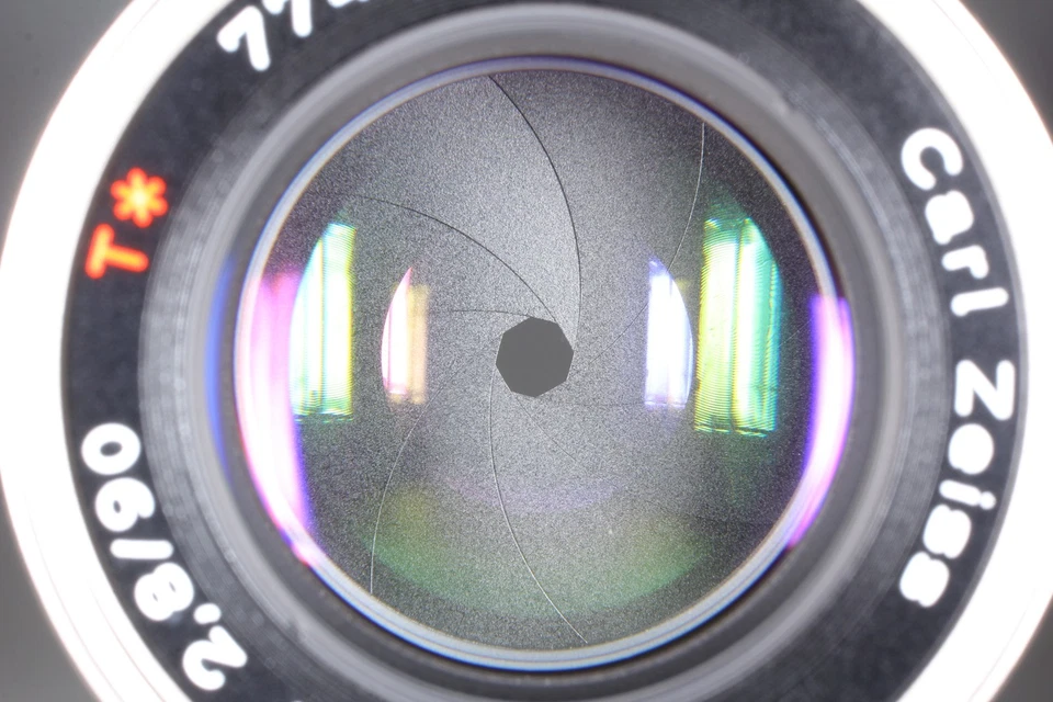 [Top Mint w/ Hood] Contax Carl Zeiss Sonnar T* 90mm f/2.8 Lens G1 G2 from JAPAN - Image 4 of 4