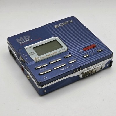 Sony MZ-R90 MiniDisc Recorder Walkman Silver w/ 3x Remote Controls