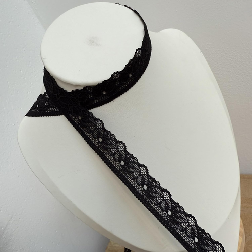 Black Lace Ribbon, 5/8 Inch Width Elastic Lace Trim, 10 Yards, Black Floral Patt - Picture 4 of 6