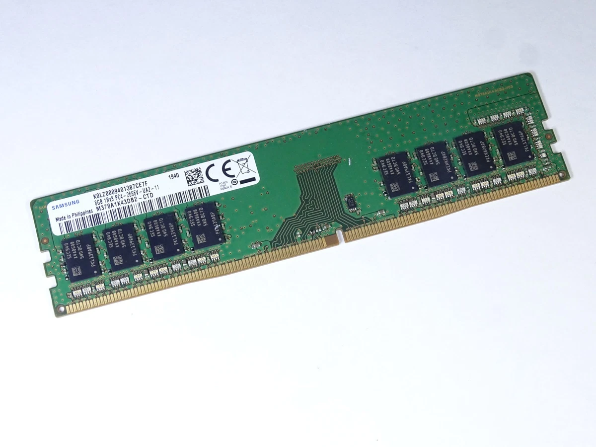 Samsung PC4-21300 (DDR4-2666) Bus Speed Computer RAM 8 GB Capacity