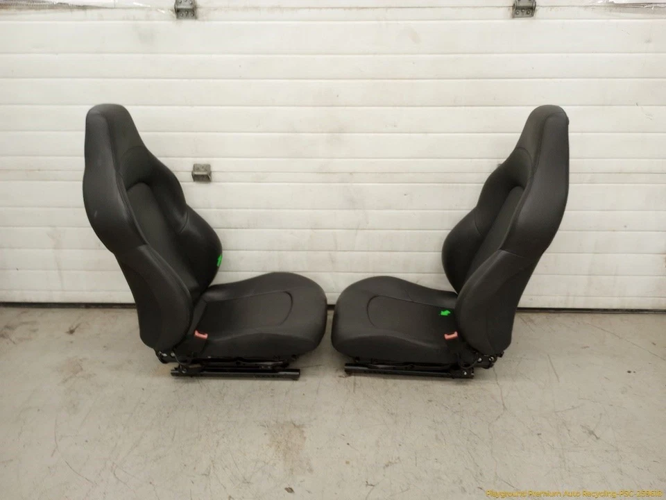 Chrysler Crossfire Pair Of Left & Right Front Leather Seat Fits 2004-2008 04 05 Foto 3 de 4