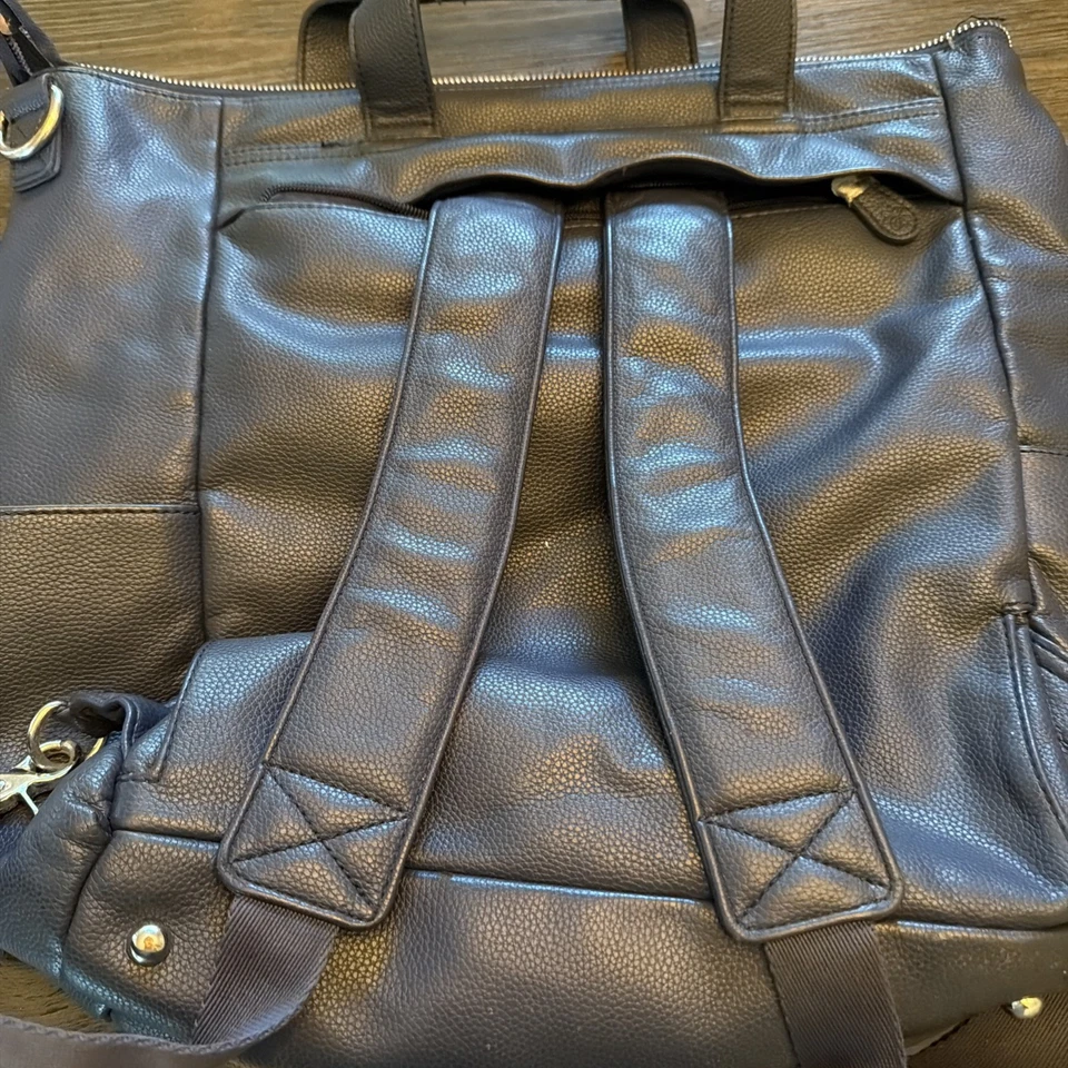 Lily Jade Meggan Leather Tote/Travel/Backpack/Diaper Bag/ DARK BLUE with wet bag - Image 2 of 4