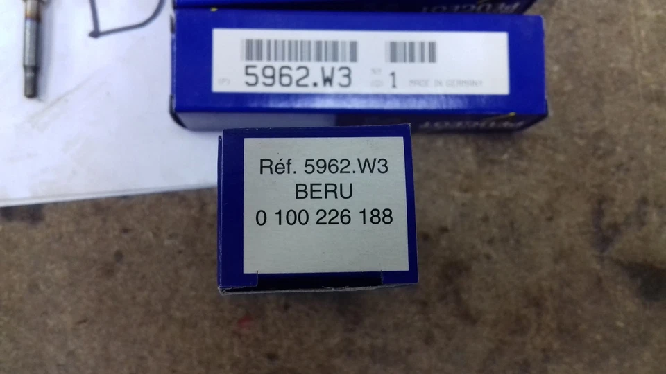 4 NEW GENUINE PEUGEOT 306 PARTNER EXPERT GLOW PLUGS 0100226188 5962.W3 NON TURBO — 第 2/2 张图片