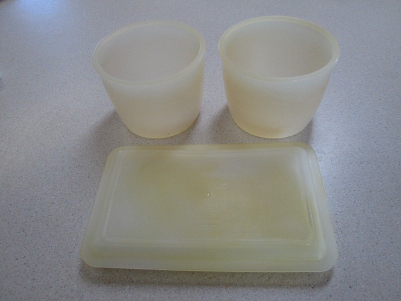 Vintage Pre-Tupperware "TUPPER CORPORATION" Butter Tray # 162 & Kit Kups # 124-2
