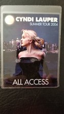 CYNDI LAUPER -  ORIGINAL VINTAGE SUMMER 2004 TOUR LAMINATE BACKSTAGE PASS
