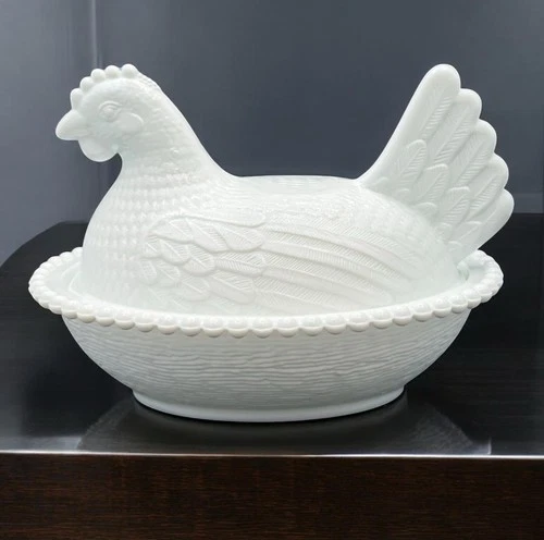 Vtg Indiana Glass Hen On Nest HON Milk Glass White 7" Chicken Candy Dish Beaded