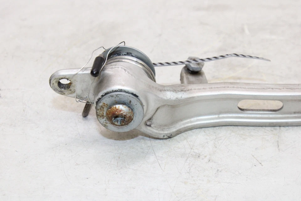 01-05 BMW F650CS K14 OEM PEDAL FRENO TRASERO DERECHO Foto 2 de 4