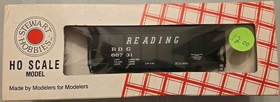 STEWART HO #10137  Reading 55 Ton 2-Bay Hopper Car #66731