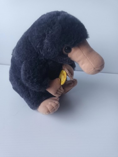 Fantastic Beasts Niffler 8" Plush Harry Potter Wizarding World Noble Collection - Picture 4 of 7