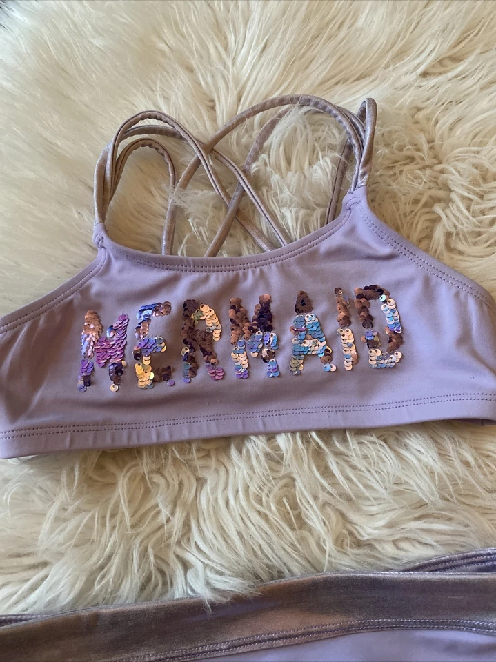 Traje de baño deportivo de dos piezas Justice Girls lentejuelas lavanda sirena usado en excelente estado Foto 3 de 4