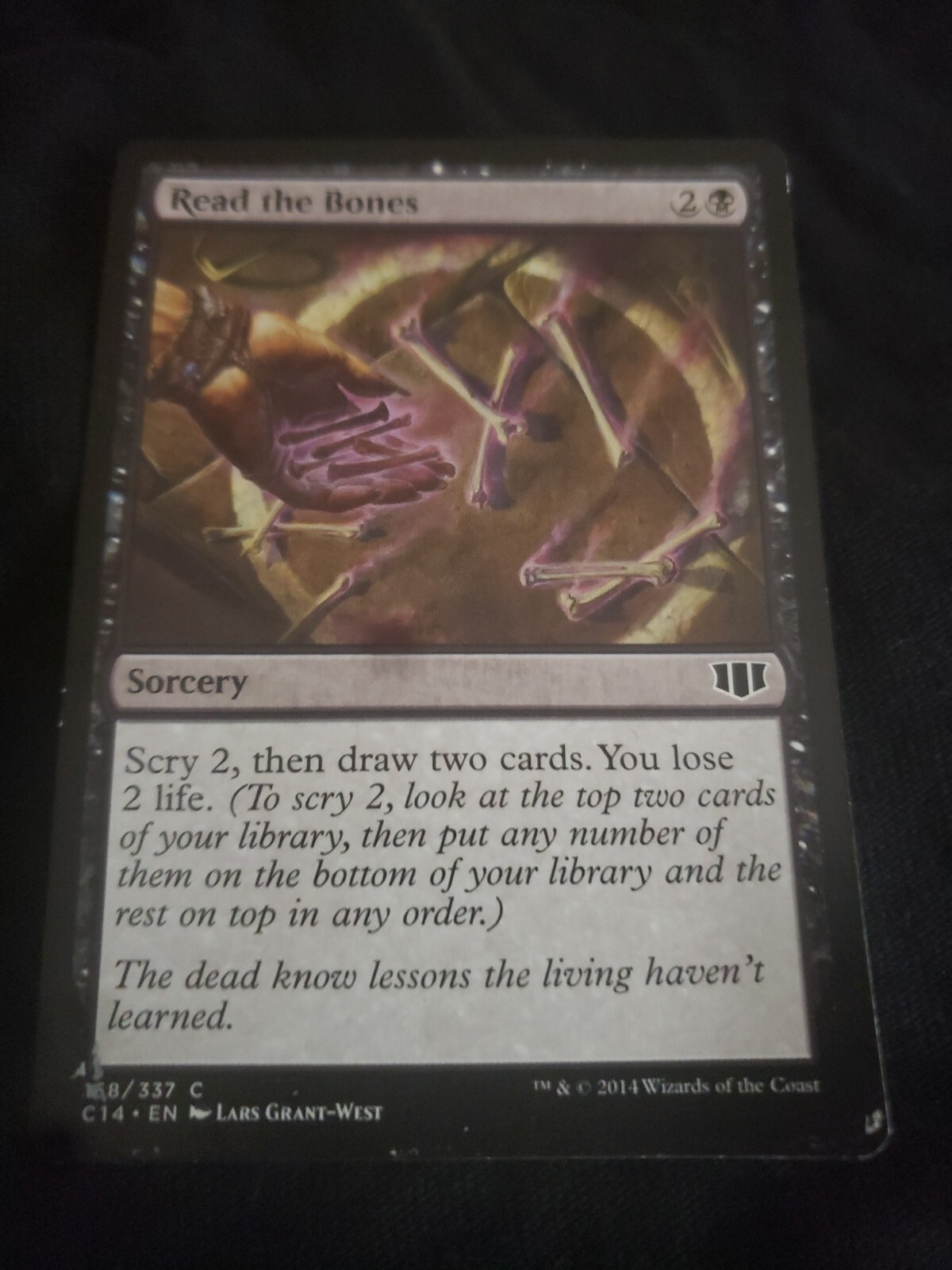 Read The Bones LP Regular Commander MTG