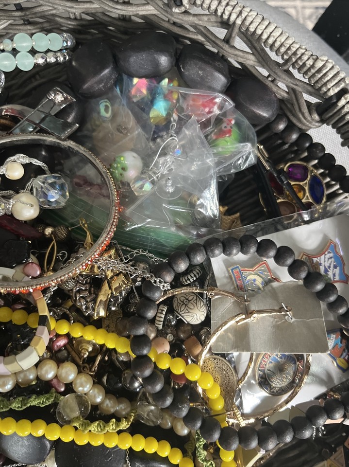 4 Pound Costume Jewelry Lot Good Use Wear Sell Craft Vintage to Now Lot