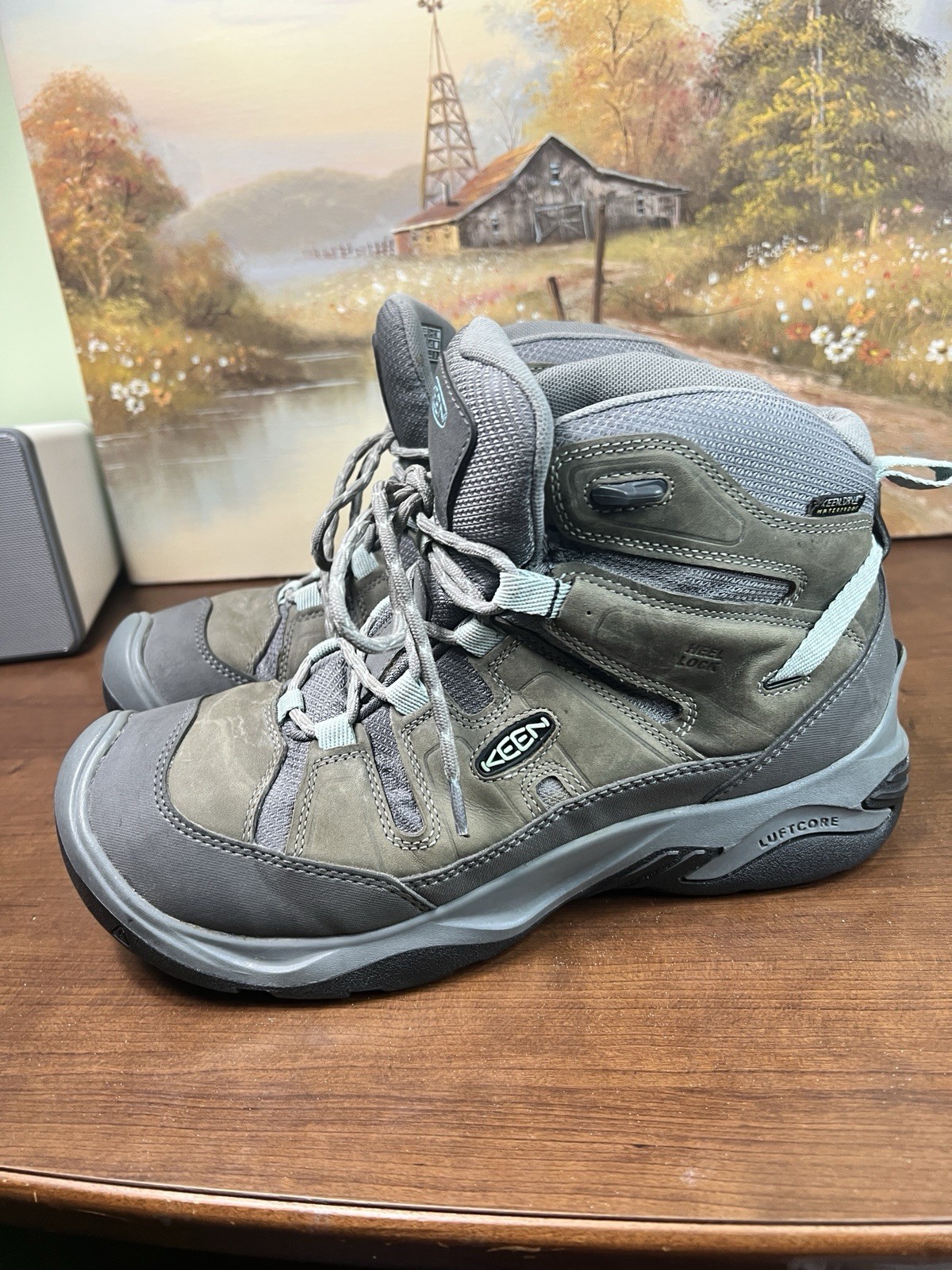 Stivali da trekking impermeabili taglia 9 KEEN Circadia Mid WP da donna