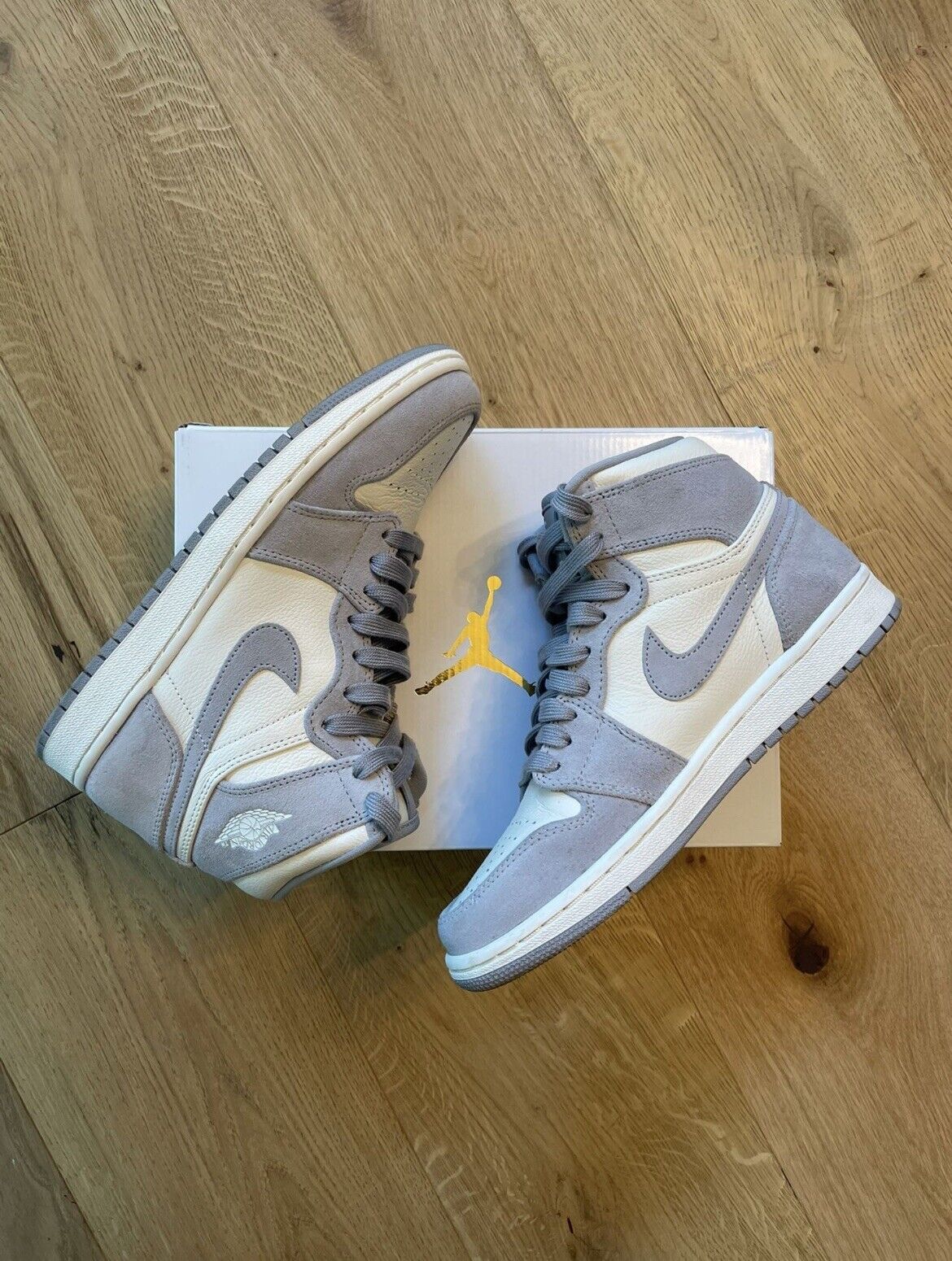 Air Jordan 1 Retro High Pale Ivoryオールスター