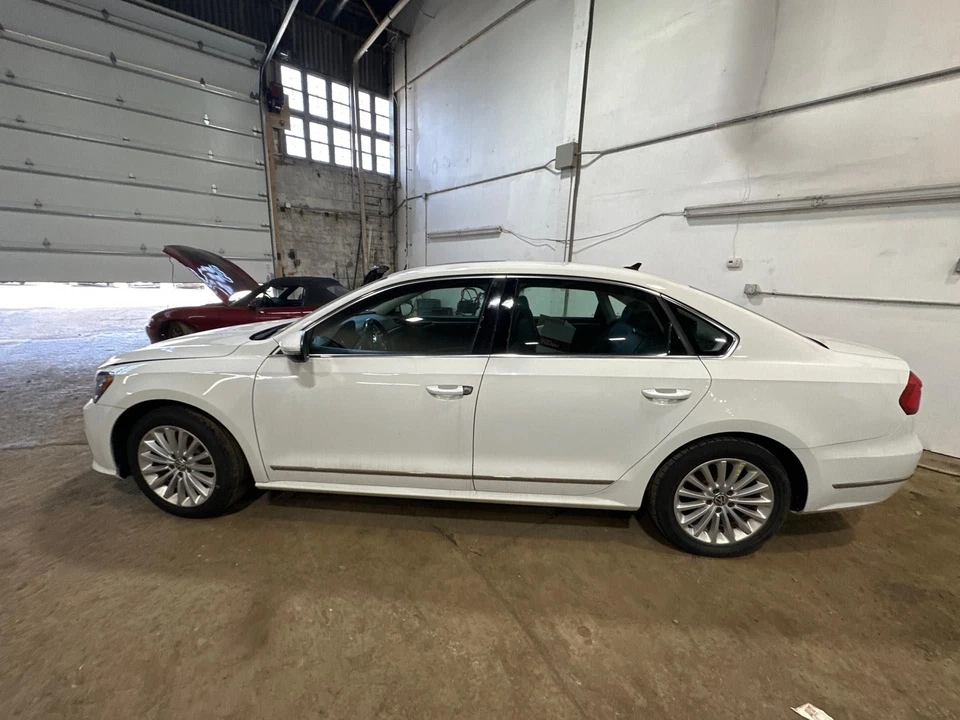 Motor limpiaparabrisas usado se adapta a: Volkswagen Passat 2016 incluye grado de acoplamiento Foto 4 de 4