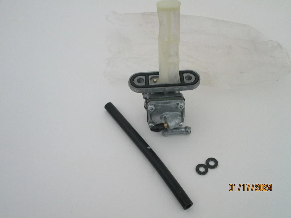 NOS 正品雅马哈 XS750 SE /SF XS850 Fuel Petcock PN:2G2-24500-05 — 第 2/4 张图片