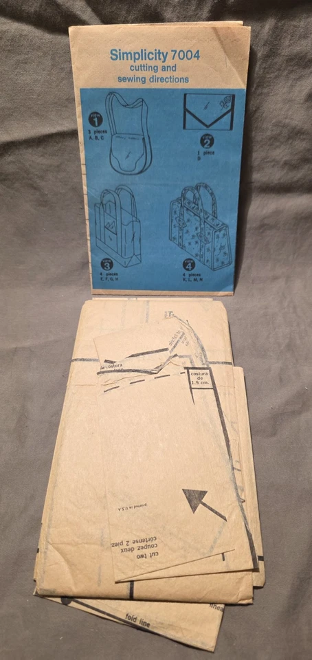 Simplicity Cut Pattern #7004 Vintage Bags Purse - Image 2 of 3