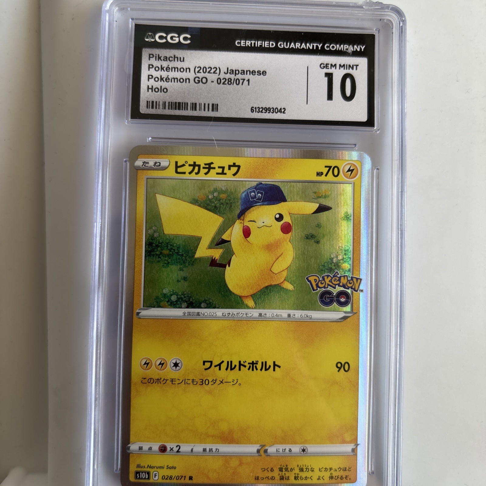 CGC 10 Pristine Pikachu Holo 028/071 Pokemon GO s10b Pokemon Card