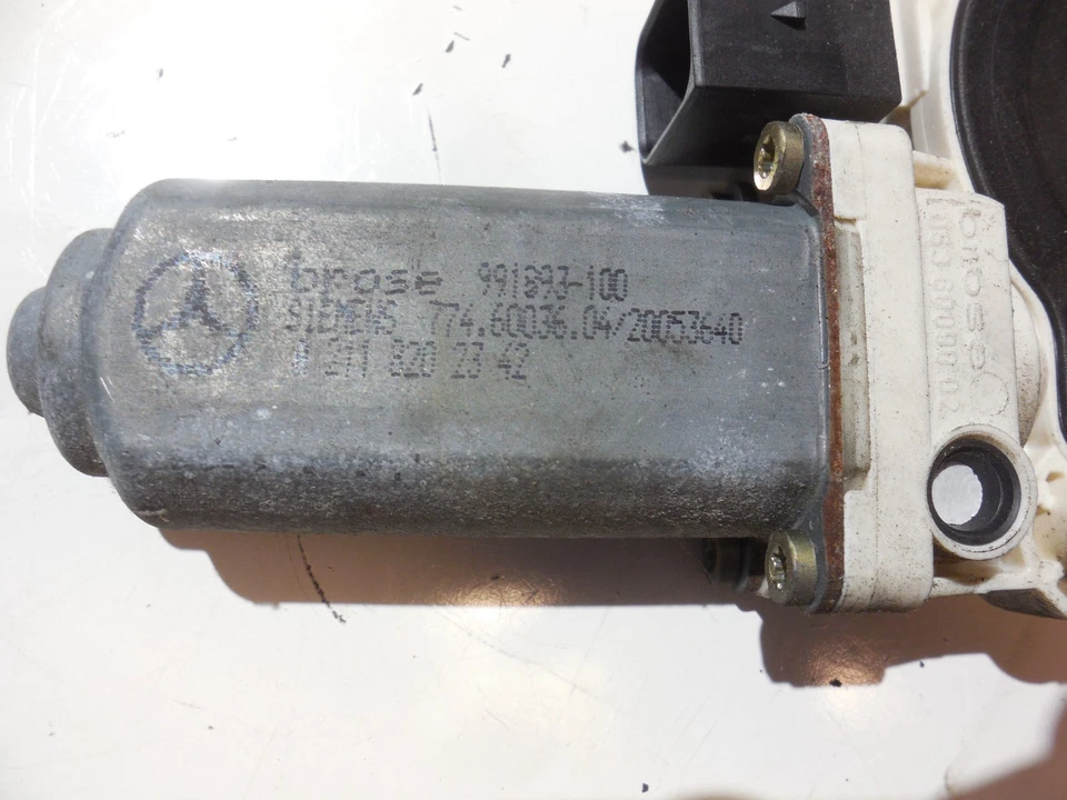Motor regulador ventana trasera izquierda 03-09 mercedes-benz w211 e350 e500 a 2118202342 Foto 2 de 4