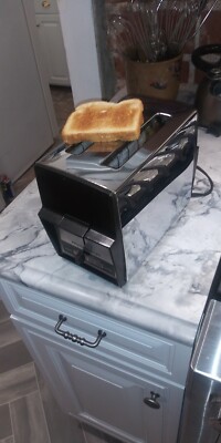 Vintage Two Slice Proctor Silex Toaster model T204B made in U.S.A