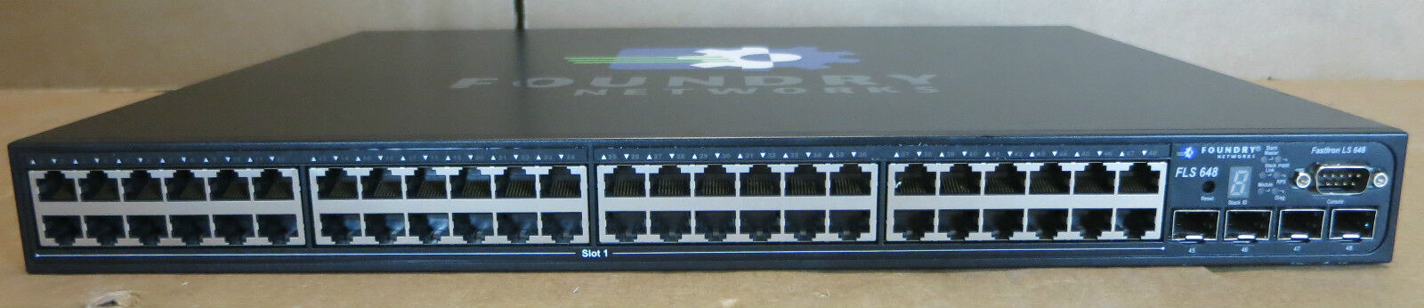 Foundry Networks FastIron FLS 648 Switch 48x 10/100/1000 + 4x Combo Gigabit SFP