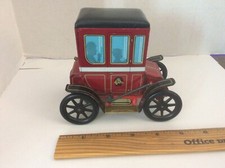 TRADE MARK PULL LEVER RED COVERED CAR WORKS