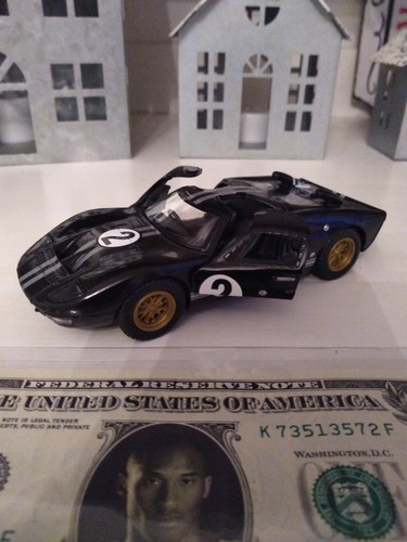 1/32 Diecast Ford GT40 Ken Miles Pullback Car Lemans Blk/Slvr Ford vs. Ferrari - Picture 4 of 12