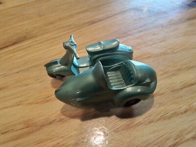 VINTAGE, MATCHBOXL ESNEY No. 36 LAMBRETTA & SIDECAR SCOOTER 1961