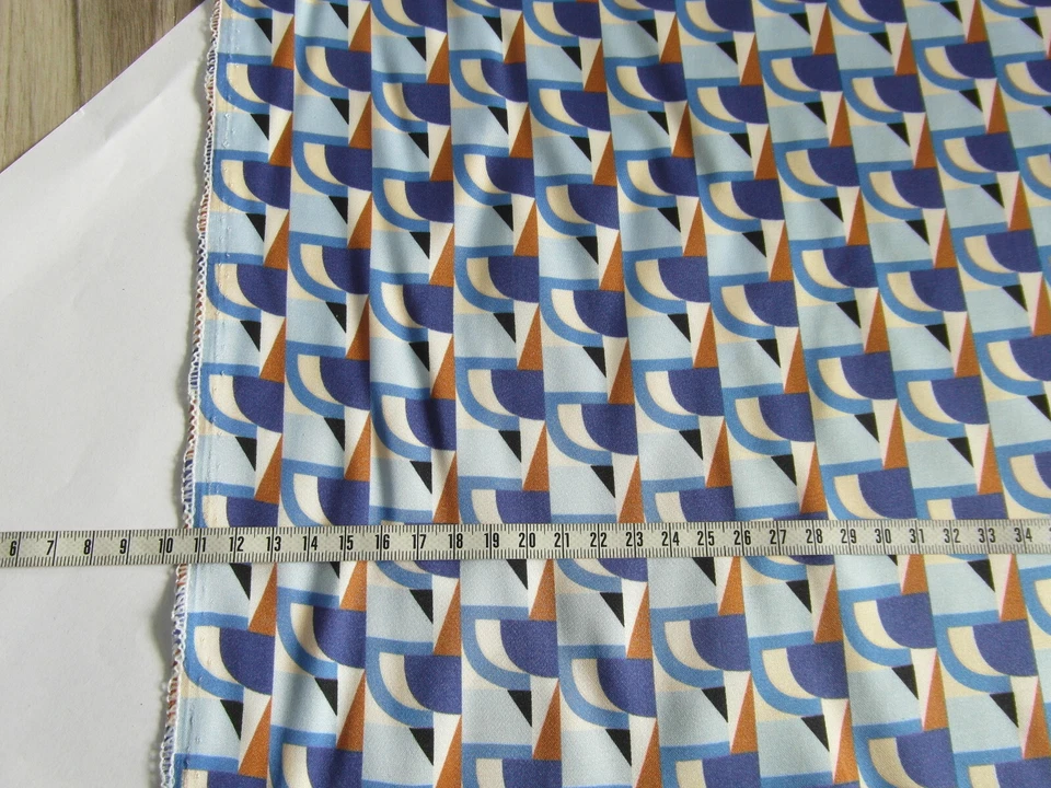 Viscosestoff Satin 100%Viscose schöner Blusenstoff in blau-creme 1,40 x 0,50Mtr - Bild 2 von 4