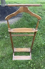 Vintage MCM Wood Gentleman's Butler Valet Stand Clothes Suit Hanger Rack 973