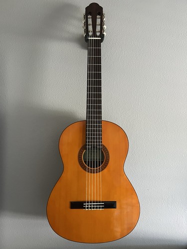 Yamaha Eterna EC-12 Classical Guitar