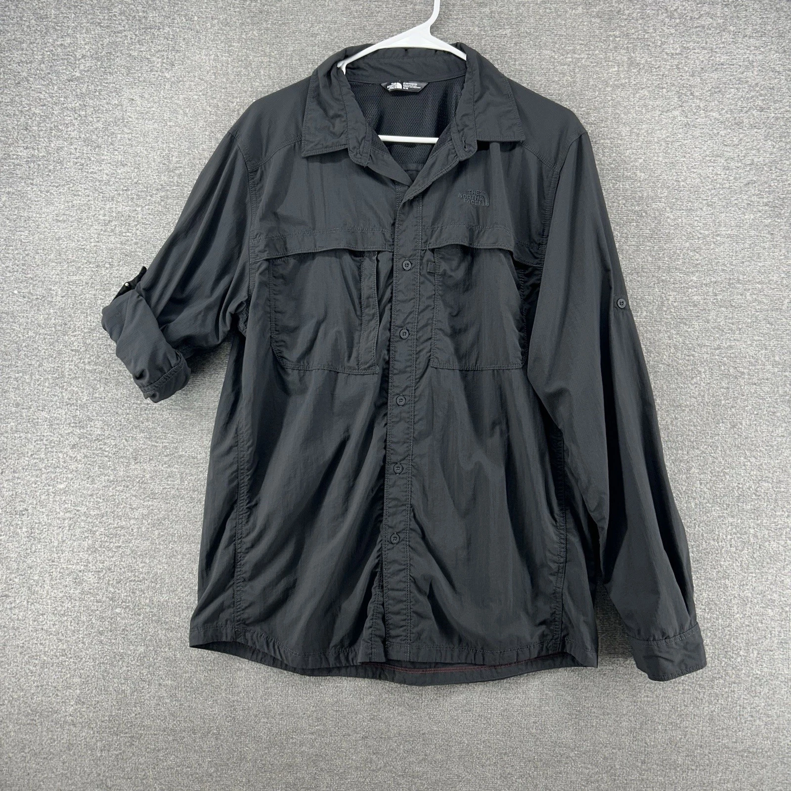 The North Face Hiking Shirt Men Size Medium Gray Roll Tab Lightweight Outdoor