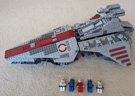 Lego Venator-Class Republic Attack Cruiser 8039 Star Wars 100% Complete Set 2009