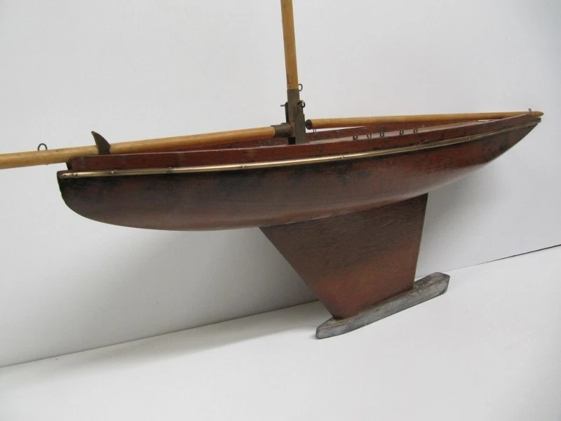 Ancien Voilier De Bassin Jouet - Bois - Vapeur - État D'origine