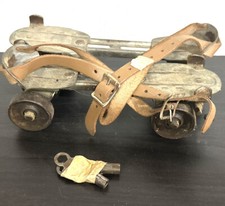 Chicago Skate Co Antique Vintage Roller Skates Leather Straps Metal 2 Keys