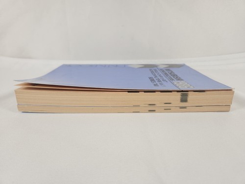 Mitsubishi Semiconductors 1986 2-Vol Single-Chip 8-Bit Microcomputers Series 740 - Picture 3 of 10