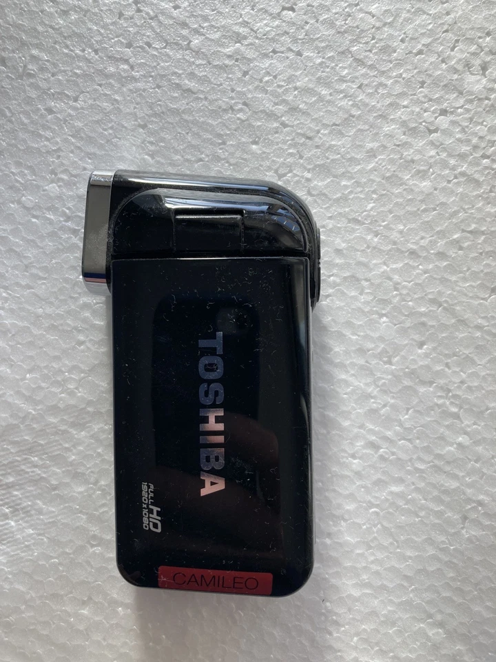 Toshiba Camileo P100 Full HD Pocket Digital Camera & Video Camcorder Black - Image 3 of 4