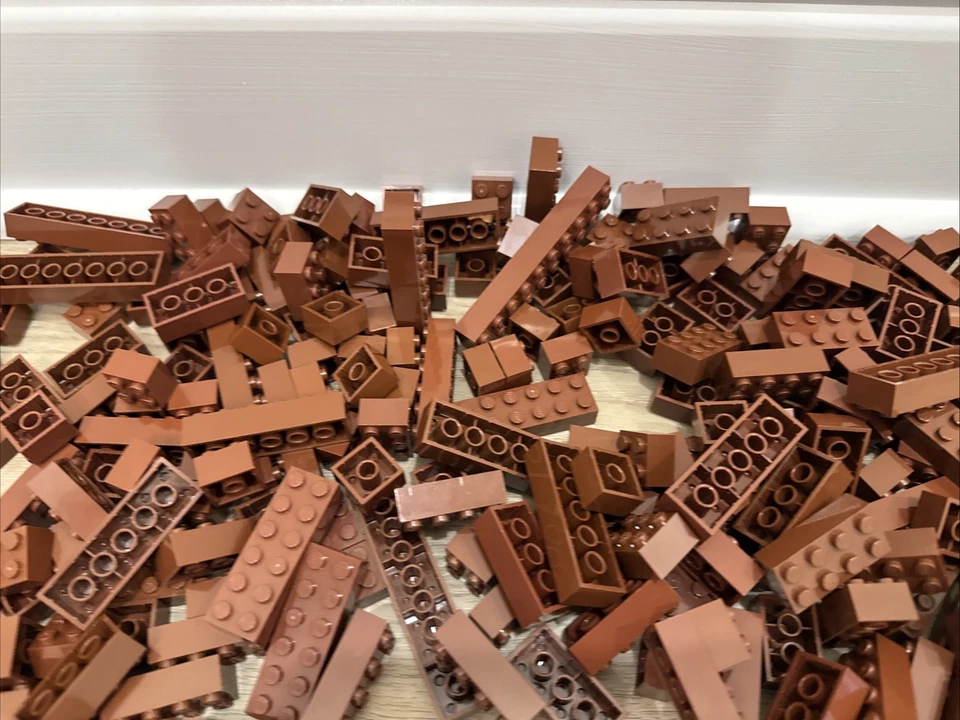LEGO LOT OF 300 plus reddish brown and brown 2x2 2x4 2x6 2x8 2x10 2x12 and more - Image 3 of 4