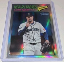 2026 Topps Heritage Luis Castillo Silver Refractor Card #24 Seattle Mariners 