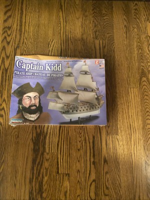 Lindberg Captain Kidd Pirate Ship #70873 1:130 Scale SIB The box is sealed