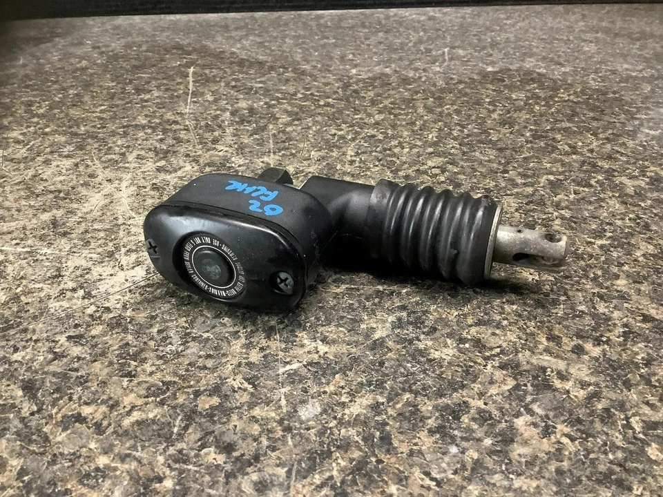 Cilindro maestro de freno trasero Harley Davidson Road King FLHR 02 15F Foto 3 de 3