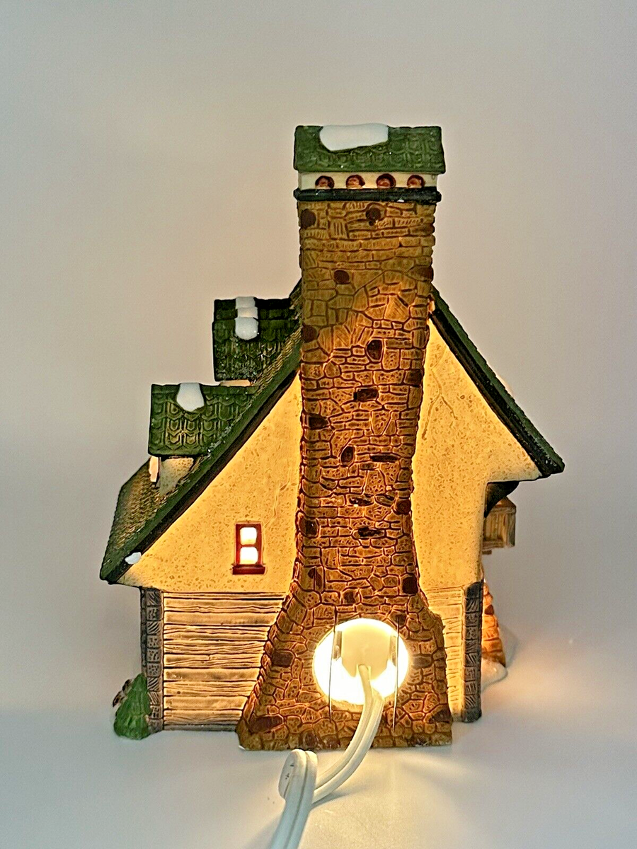 Department 56 Elf Bunkhouse 5601-4 North Pole Series Heritage