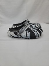 Crocs Unisex Classic Marbled Fur Lined Clogs Men s 5 Women s 7 Black/White