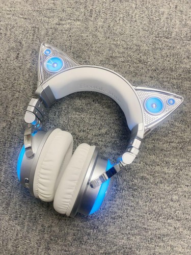 Ariana Grande Wireless Bluetooth Cat 