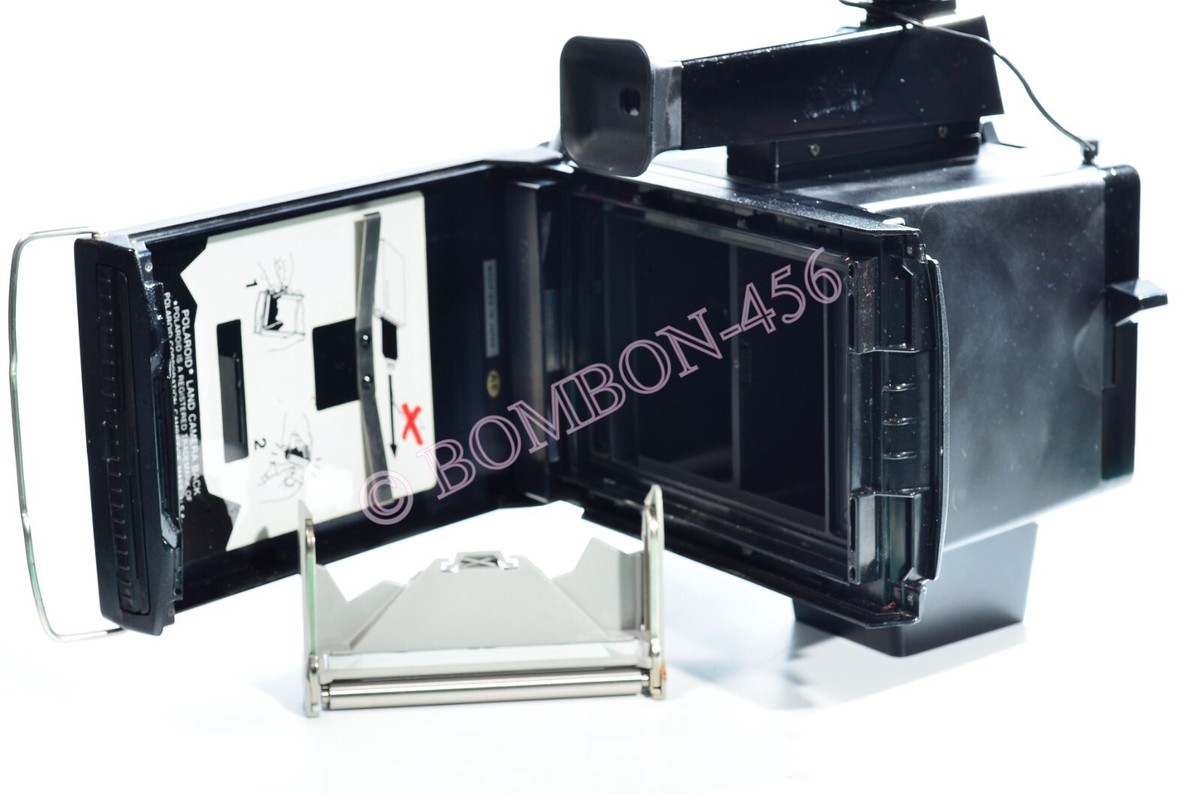 POLAROID MINIPORTRAIT CAMERA M-202. TESTED- GUARANTEED. WITH BACK