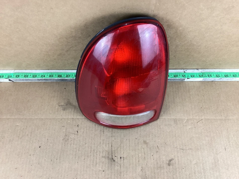 Luz trasera izquierda del lado del conductor Dodge Durango 1998-2003 OEM Foto 2 de 4